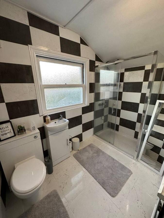 3 Bed Flat With Pool Table Apartment Cambridge  Exterior photo