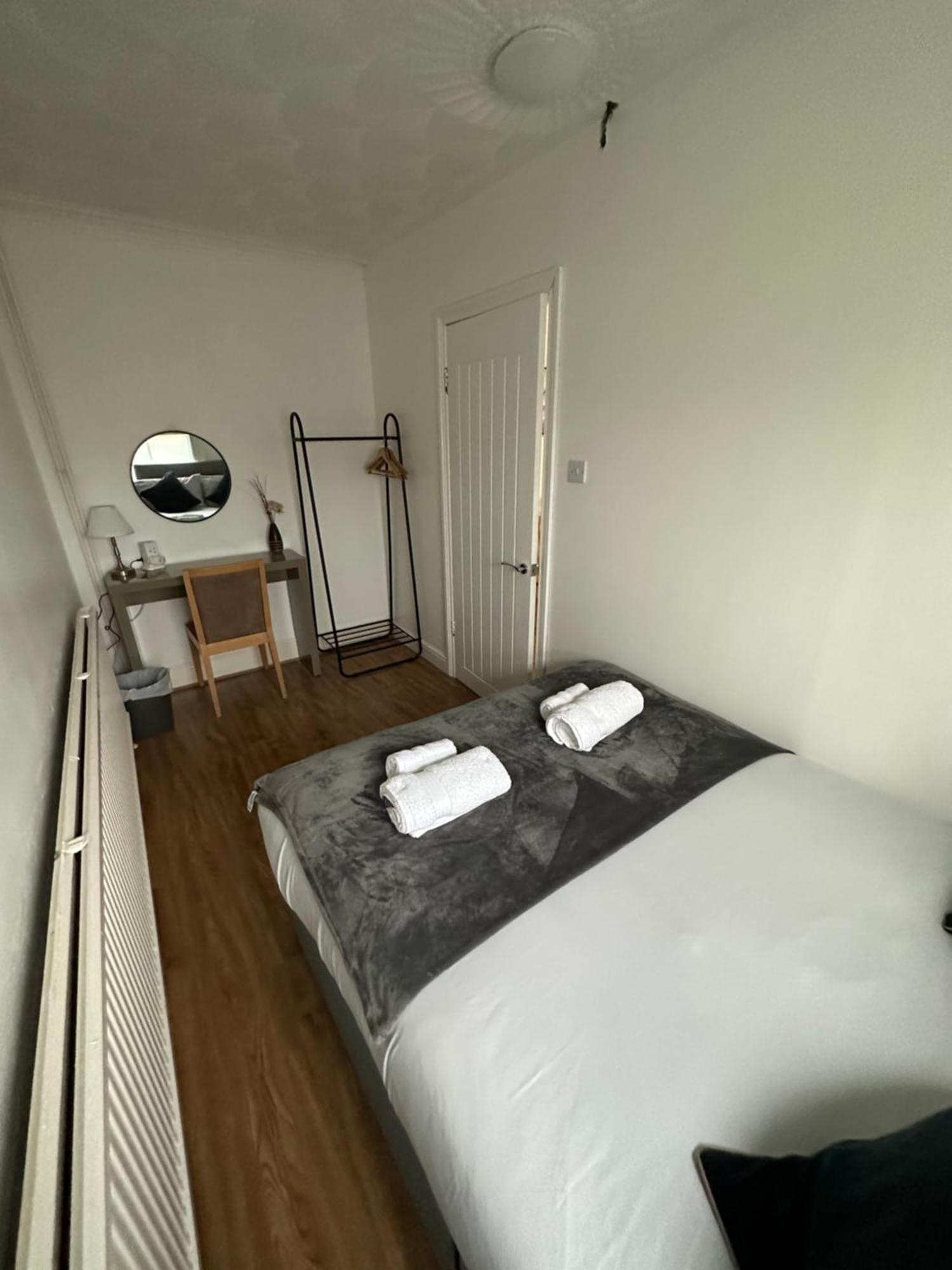 3 Bed Flat With Pool Table Apartment Cambridge  Exterior photo